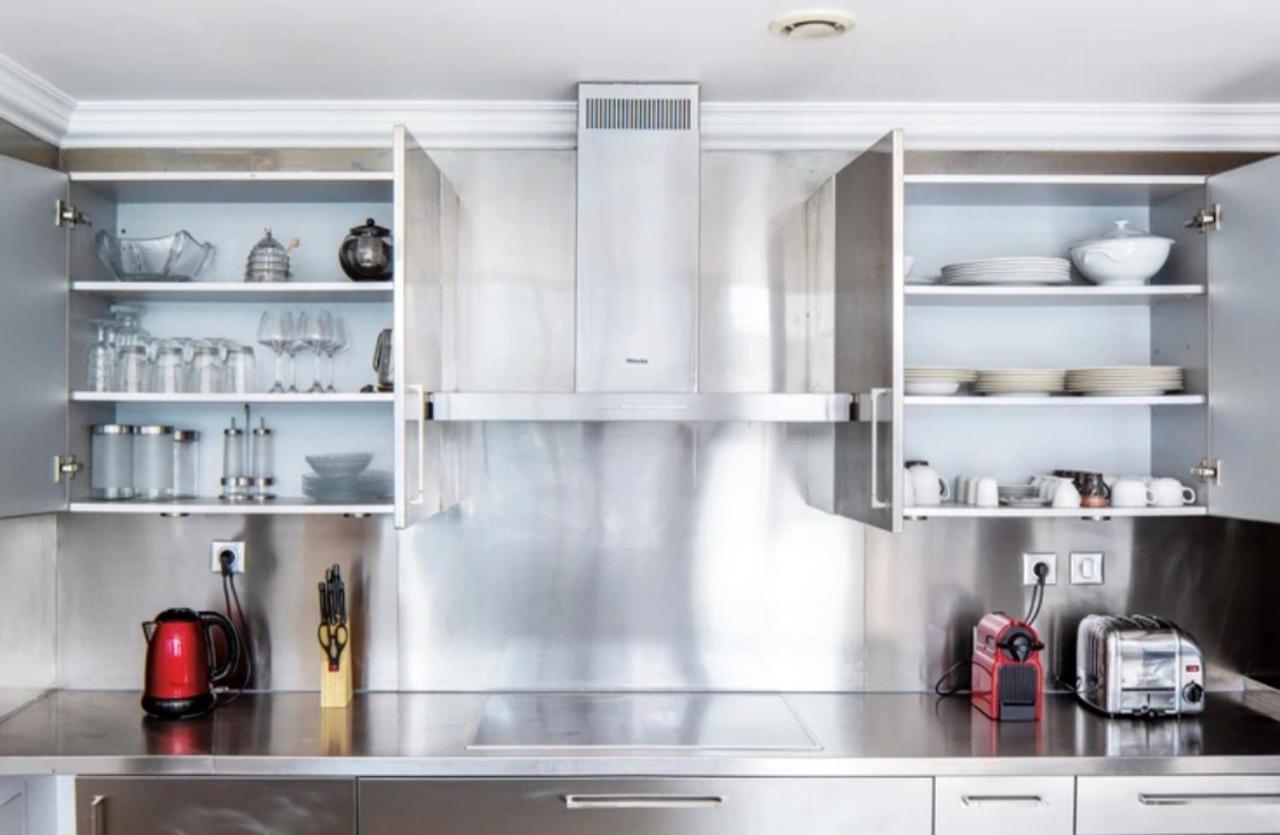 Bright 1Bedroom Apartment Centrally Located With Most Beautiful Views From Seine At 10 Minutes Walking From Beaugrenelle Shopping Mall And Eiffel Tower Париж Екстериор снимка